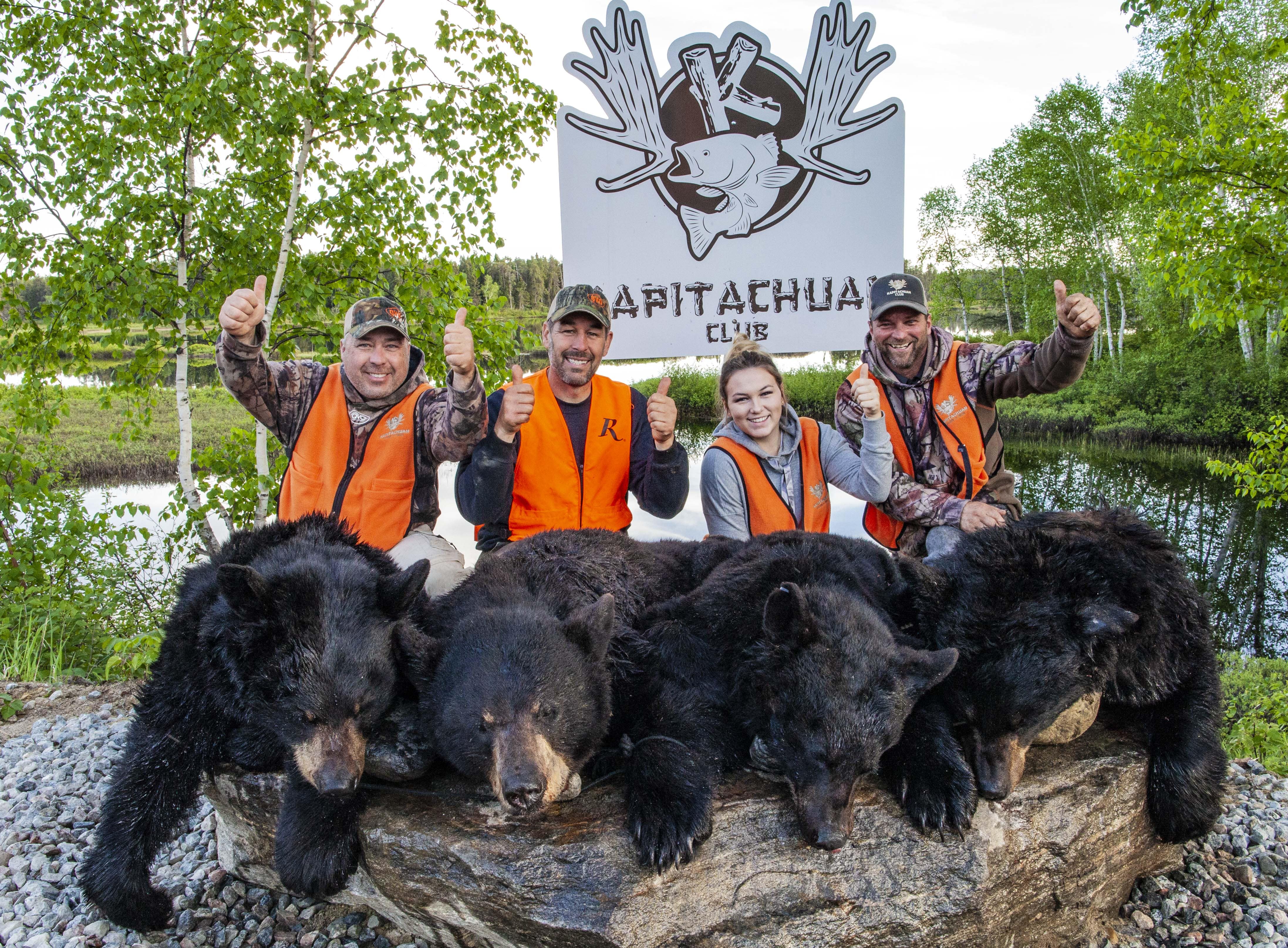 Forfait chasse à l'ours – plan européen — Club Kapitachuan – Club Kapitachuan